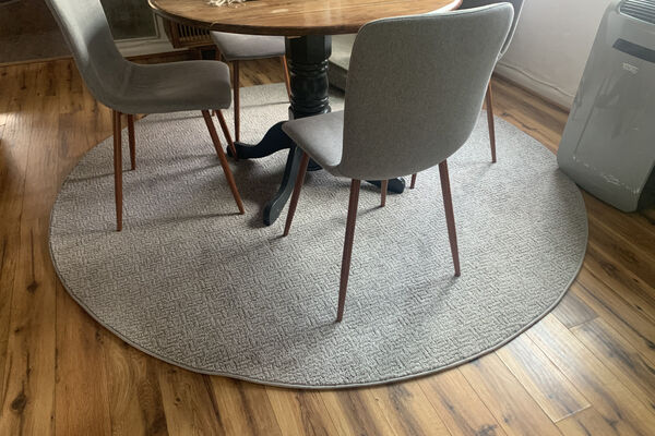 Carpet binding and finishing